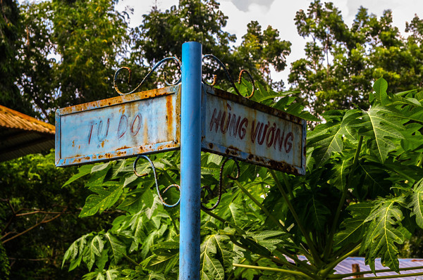 Vietnamese Street Sign